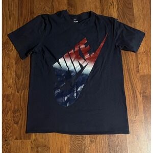 Nike Tee Mens Large Blue Red White Galaxy Swoosh Graphic Athletic Cut T-Shirt